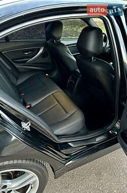 Седан BMW 3 Series 2013 в 