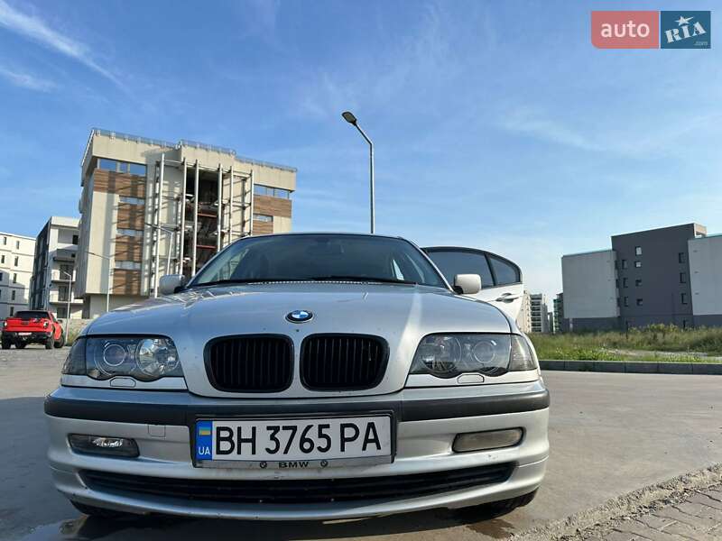 Седан BMW 3 Series 2001 в Ізмаїлі
