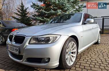 Седан BMW 3 Series 2011 в Сваляві