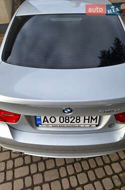 Седан BMW 3 Series 2011 в Сваляві