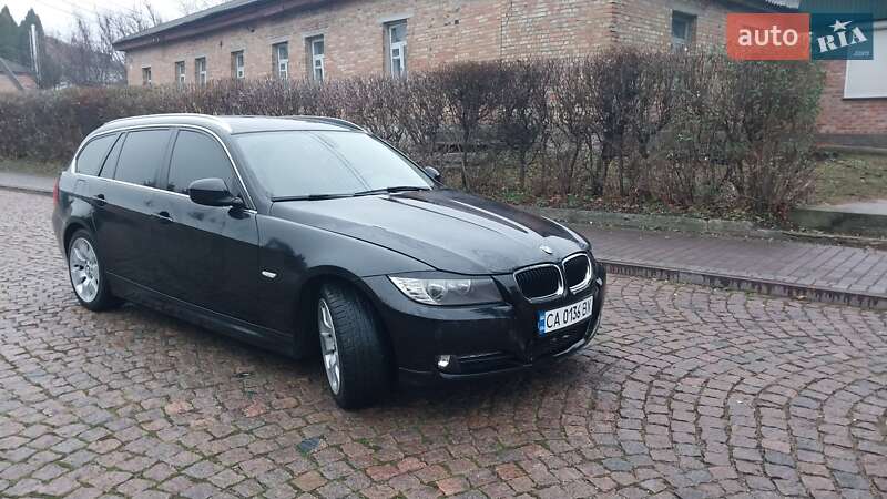 Універсал BMW 3 Series 2010 в Корсунь-Шевченківському