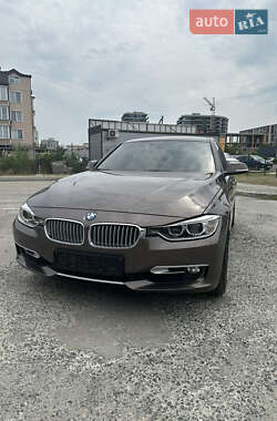 Седан BMW 3 Series 2013 в Ужгороді