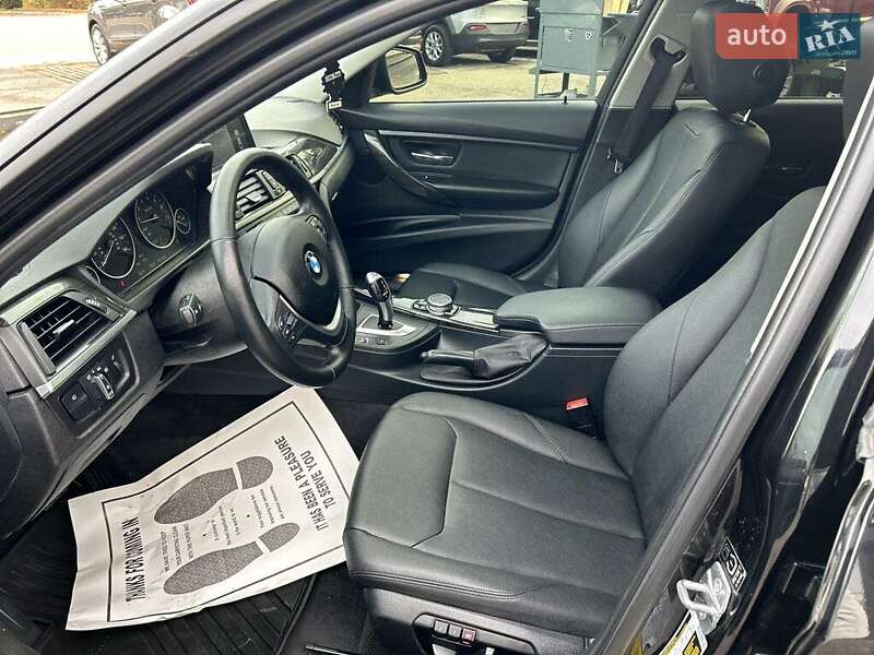 Седан BMW 3 Series 2015 в Львове