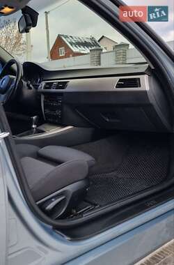 Седан BMW 3 Series 2005 в Киеве