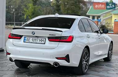 Седан BMW 3 Series 2019 в Львове