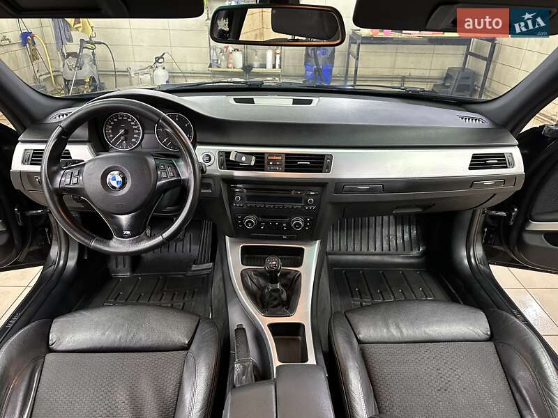 Универсал BMW 3 Series 2010 в Сумах