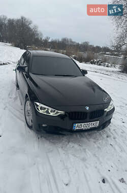 Седан BMW 3 Series 2013 в Крижополі