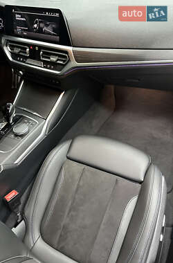Седан BMW 3 Series 2022 в 