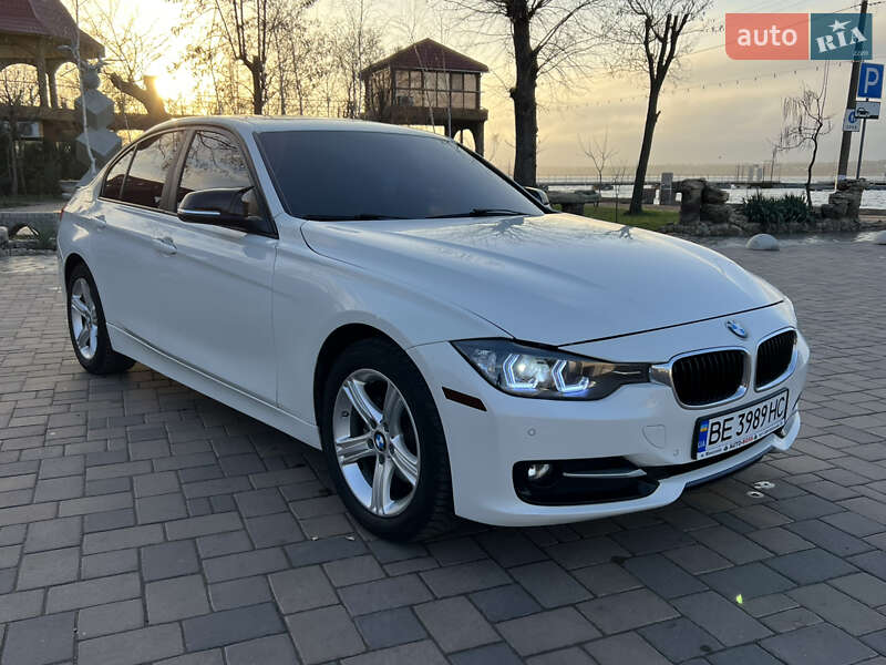 Седан BMW 3 Series 2015 в Миколаєві