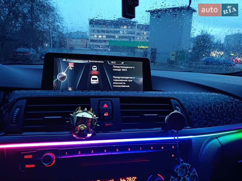 Седан BMW 3 Series 2014 в Чернівцях