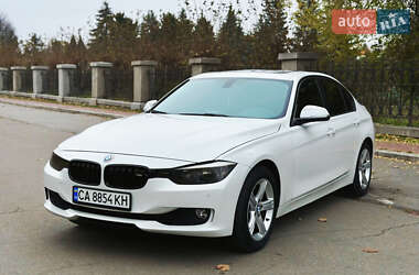 Седан BMW 3 Series 2014 в Умані