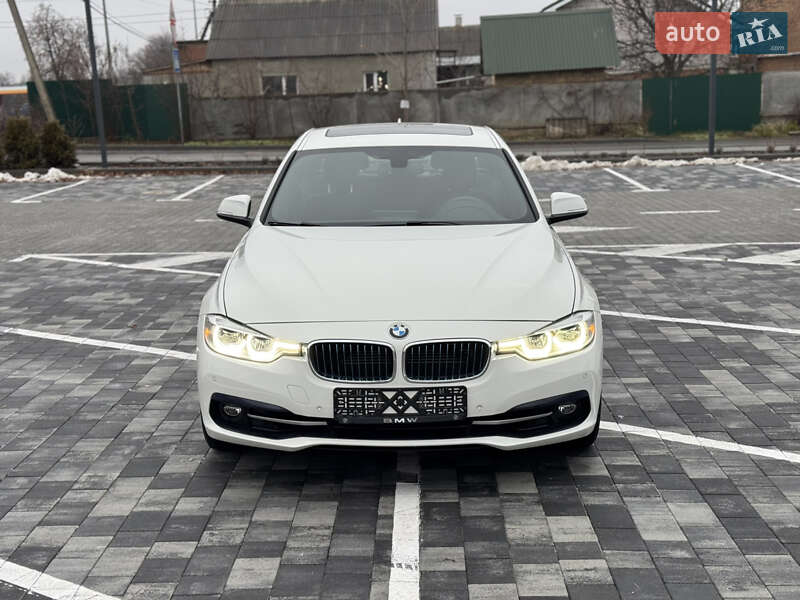 Седан BMW 3 Series 2017 в Киеве