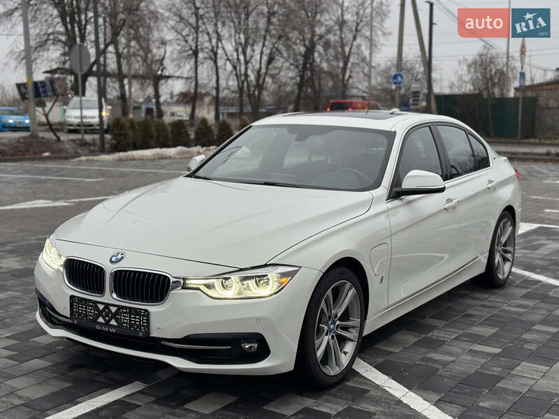 Седан BMW 3 Series 2017 в Киеве