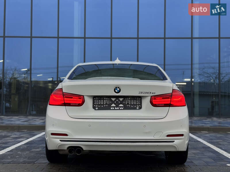 Седан BMW 3 Series 2017 в Киеве