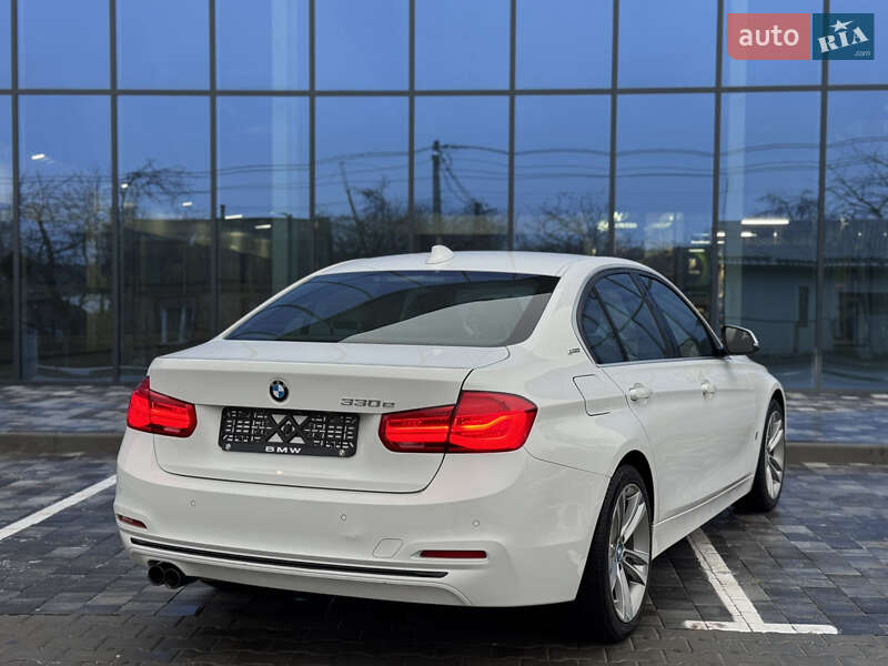 Седан BMW 3 Series 2017 в Киеве