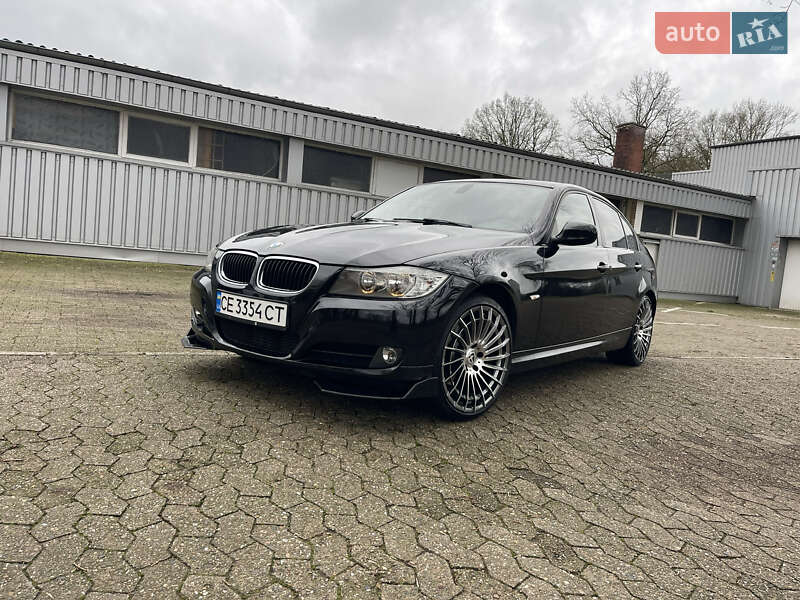 Седан BMW 3 Series 2010 в Черновцах