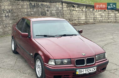 Седан BMW 3 Series 1994 в Миколаєві