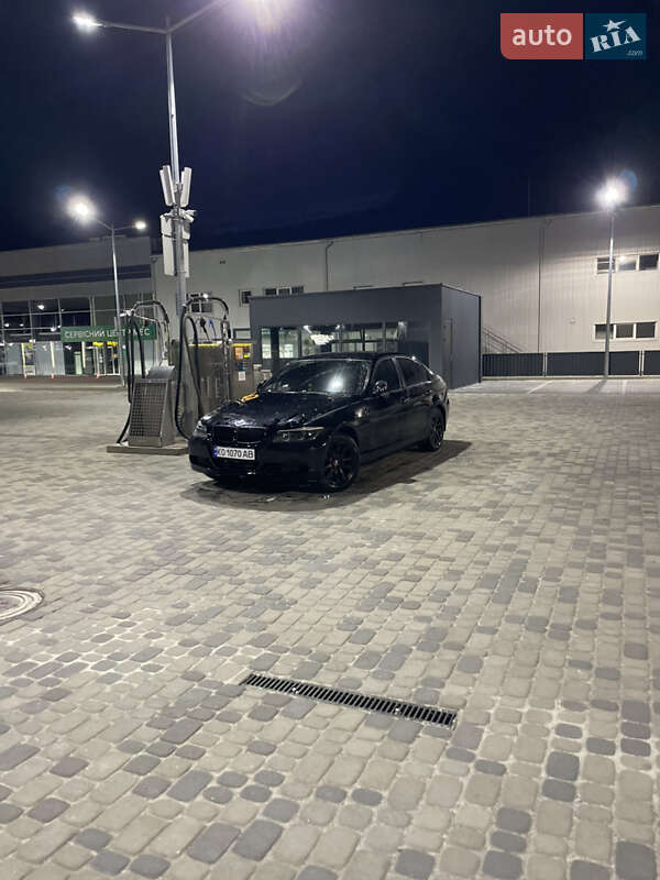 Седан BMW 3 Series 2006 в Страбичевом