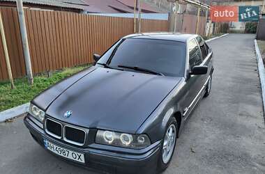 Седан BMW 3 Series 1993 в Одесі