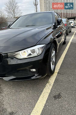 Седан BMW 3 Series 2014 в Киеве