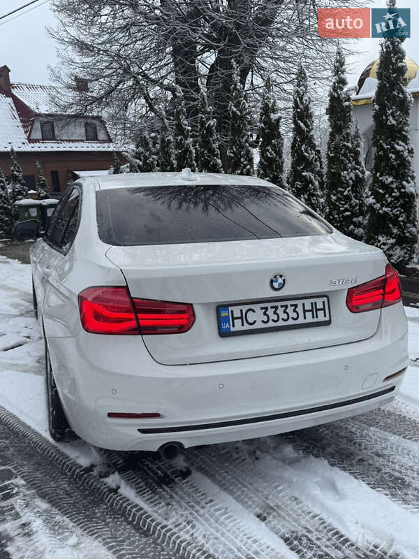 Седан BMW 3 Series 2018 в Львове
