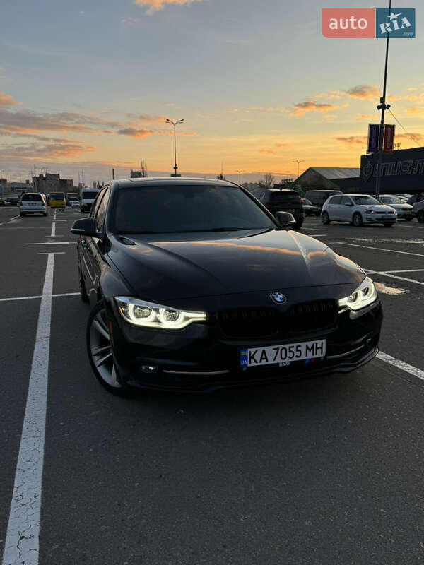 Седан BMW 3 Series 2017 в Киеве