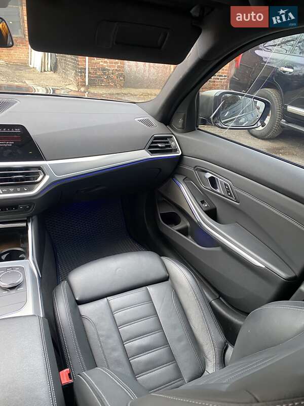 Седан BMW 3 Series 2019 в Полтаві