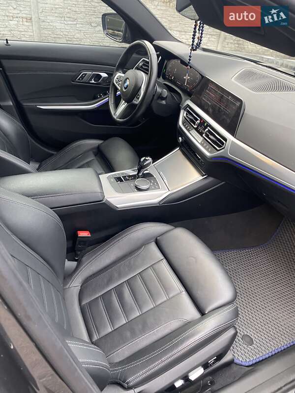 Седан BMW 3 Series 2019 в Полтаві