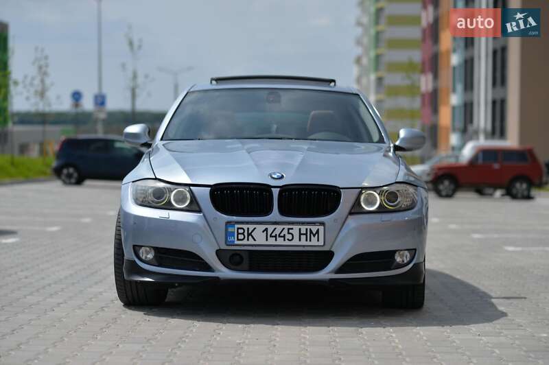 Универсал BMW 3 Series 2009 в Ровно