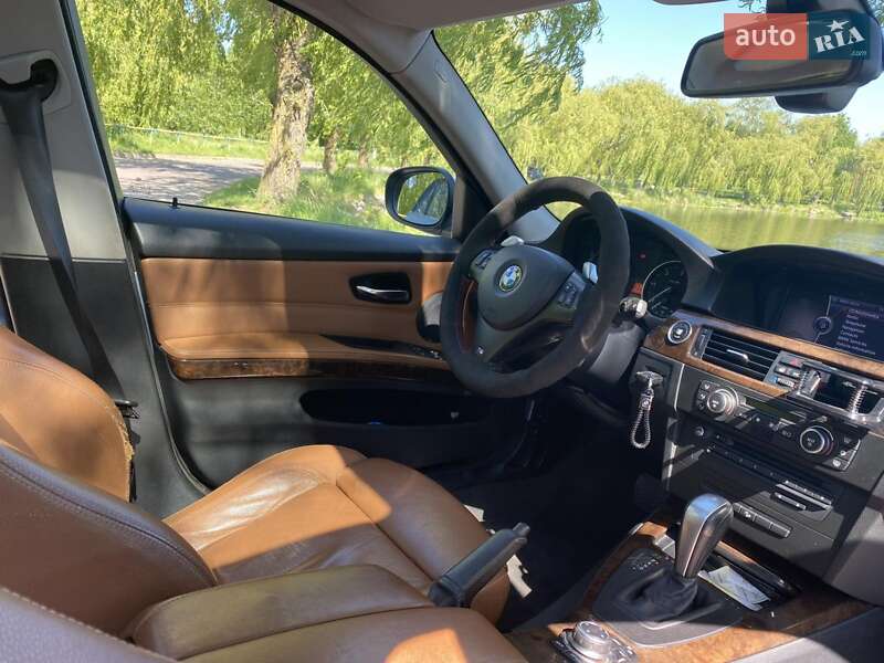 Универсал BMW 3 Series 2009 в Ровно