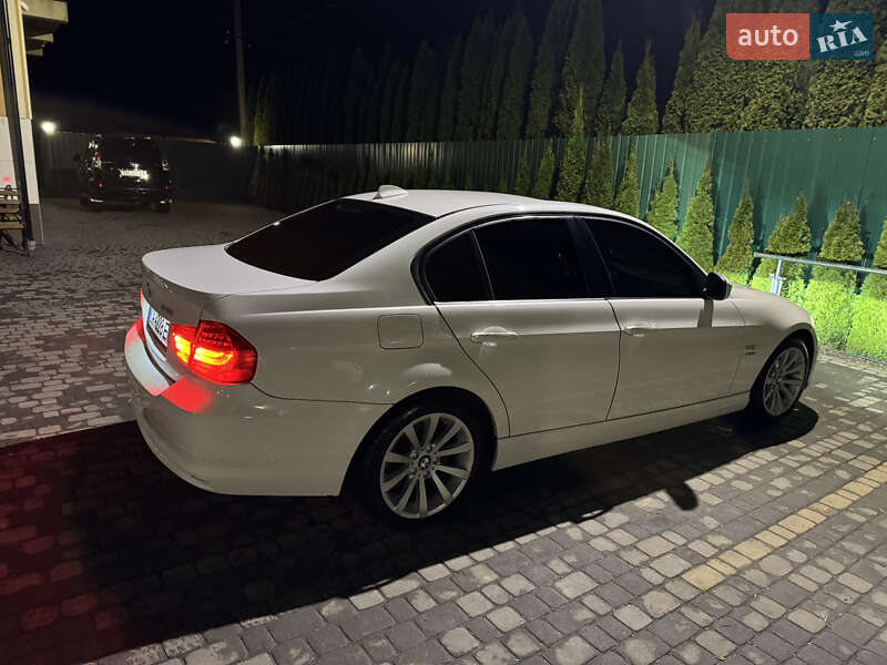 Седан BMW 3 Series 2011 в Самборе фото 3 Седан BMW 3 Series 2011 в Самборе