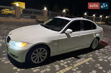 Седан BMW 3 Series 2011 в 