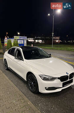 Седан BMW 3 Series 2013 в Иршаве