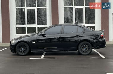 Седан BMW 3 Series 2006 в Вишневом