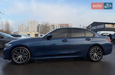 Седан BMW 3 Series 2022 в Киеве