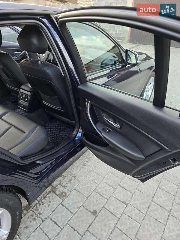 Седан BMW 3 Series 2015 в Добротворе