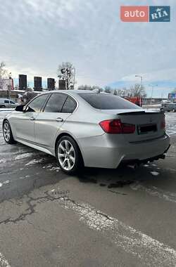 Седан BMW 3 Series 2013 в Львові