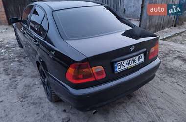 Седан BMW 3 Series 2003 в Заречном