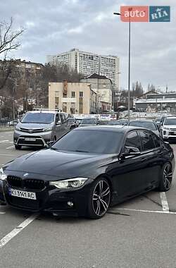 Седан BMW 3 Series 2015 в Киеве