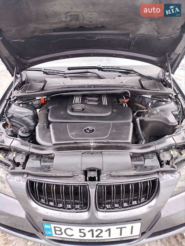 Універсал BMW 3 Series 2005 в Винниках