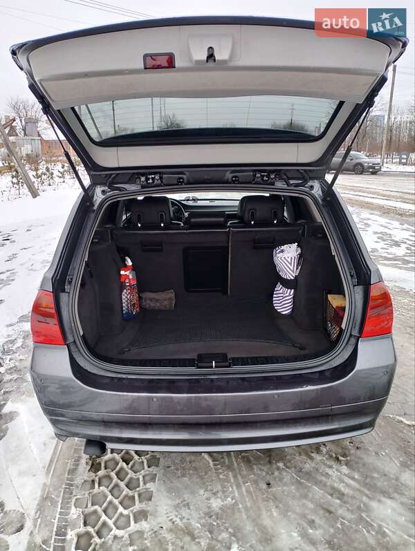 Універсал BMW 3 Series 2005 в Винниках