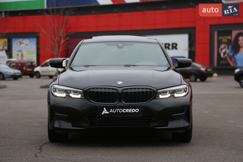 Седан BMW 3 Series 2019 в Києві