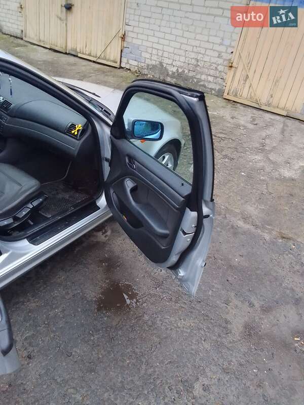 Седан BMW 3 Series 2002 в Заречном фото 12 Седан BMW 3 Series 2002 в Заречном