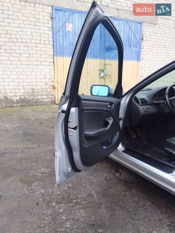 Седан BMW 3 Series 2002 в Заречном фото 26 Седан BMW 3 Series 2002 в Заречном