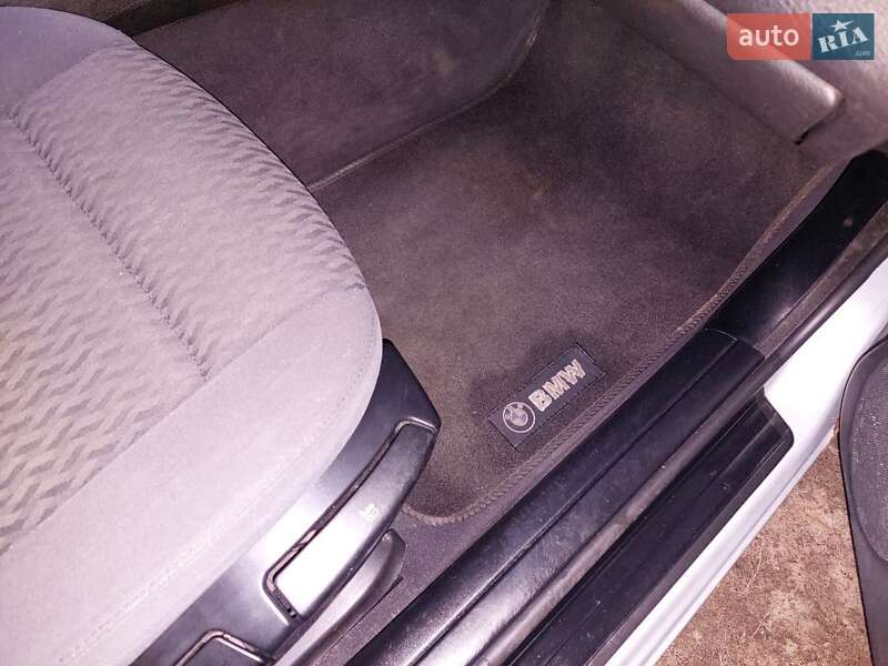 Універсал BMW 3 Series 2001 в Ічні