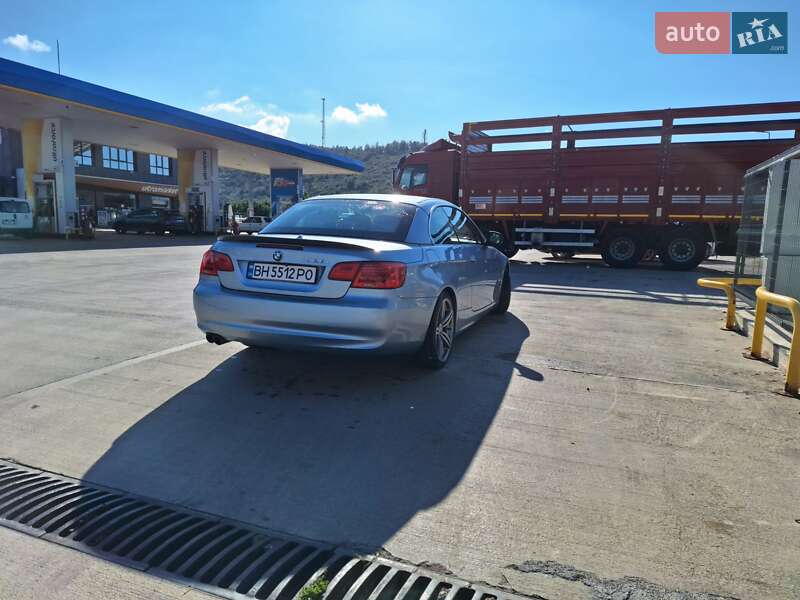 Кабриолет BMW 3 Series 2010 в Южном фото 6 Кабриолет BMW 3 Series 2010 в Южном