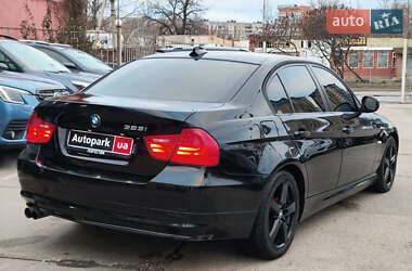 Седан BMW 3 Series 2010 в Харькове