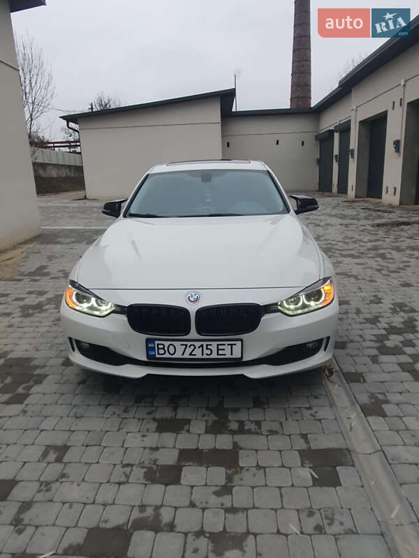 Седан BMW 3 Series 2014 в Чорткові