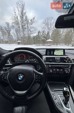 Седан BMW 3 Series 2017 в 