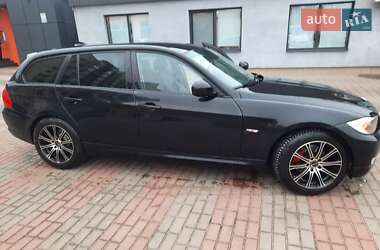 Универсал BMW 3 Series 2010 в 